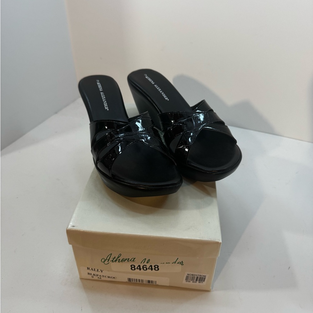 NWT Athena Alexander Glossy Black Crisscross Wedge Mules Sz 9